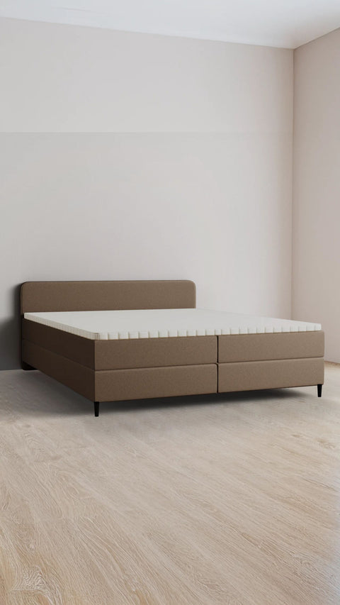 Brown double boxspring bed 200x200 cm