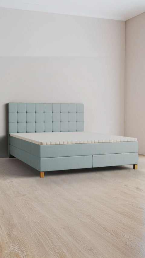 Light blue double boxspring bed 160x200 cm